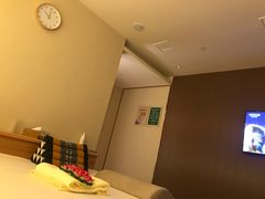 -良子足疗按摩