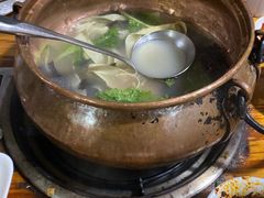 -抚仙湖老铜锅鱼(官南大道店)