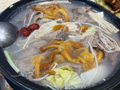 -九寨特色牦牛肉汤锅 羊肉汤锅