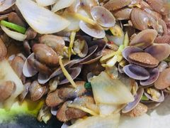 -小辣妹川味海鲜加工店(第一市场椰风巷店)