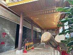-彩云天云南餐厅
