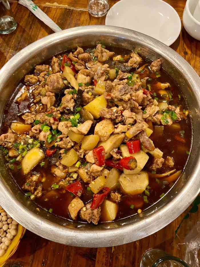 贾记黄焖兔(华阳店)-"没去店里吃过,但是外卖点了很多次了,附近.