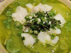 -渝是乎酸菜鱼(龙旗购物中心店)