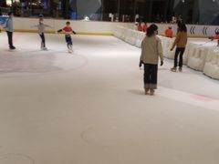 -冰纷万象滑冰场(南山万象天地店)