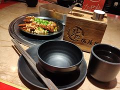 餐具摆设-斗鸡饭场伙(新南门店)