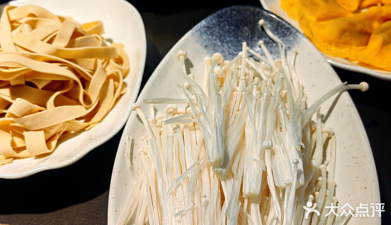 亲子游碰到宝藏石锅鱼 | 河鲜生石锅鱼