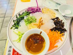 手工大拉皮-人民公社铁锅炖·东北菜(卫国道店)
