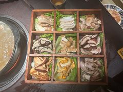 -芸鲜季·云南野生菌餐厅· 云南风物味研社(闵行店)