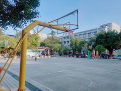 -矿泉游泳场