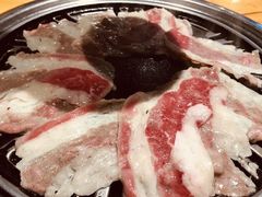 -唯成•韩国炭火烤肉 유성고기