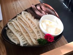 -左庭右院鲜牛肉火锅(浦江欢乐颂店)
