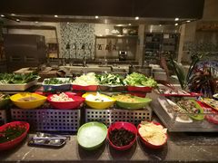 自助取餐区-凤凰岛度假酒店-海鲜自助餐厅