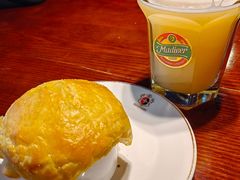 布鲁塞尔小麦啤酒-马迭尔德式西餐精酿啤酒屋(中央大街店)