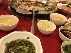 -山城年华老火锅(玉林店)