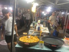 -吴山路夜市