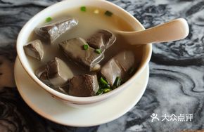 Clear Soup with Pig's Blood