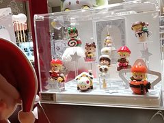 -泡泡玛特POPMART(蓝色港湾店)