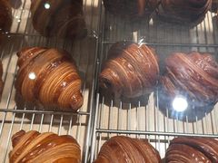 -VERIE BAKEHOUSE