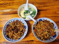 -珠宝街老左杂酱面馆