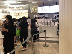 -奈雪的茶(市百一店)
