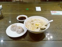 -笑来喜馄饨小笼工坊店(湖滨街店)