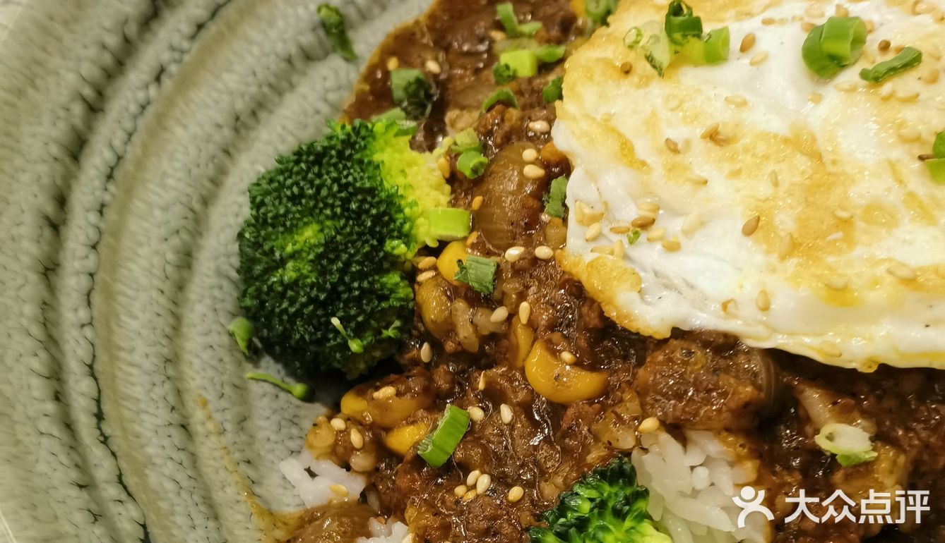 中骏世界城新店 | 性价比超高 & 新晋牛排餐厅—帕帕卡西厨