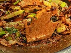 -嘎嘎鸭下巴·爆辣干锅(明教寺店)