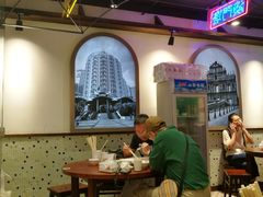 大堂-陈光记烧腊(长寿路店)