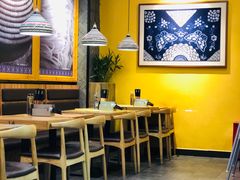 大堂-蒙自源过桥米线(红谷滩万达店)