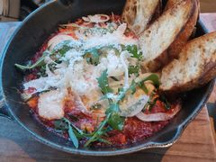 -ROAST coffee & eatery