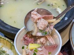 -土砂锅生态山庄·非遗砂锅雅鱼