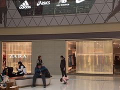 -香港ELEMENTS圆方
