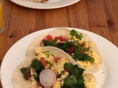 牛油果吐司-Egg•Allday Brunch(襄阳北路店)