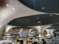 -钟书阁(珍园店)