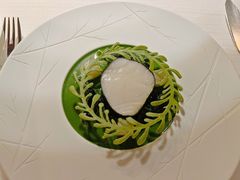 鳕鱼配川式榨菜和青椒汁-三嚥阁 La Villa Restaurant
