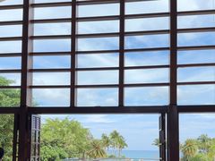 -亚龙湾喜来登·美景台大堂吧