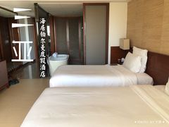 -三亚湾海居铂尔曼度假酒店