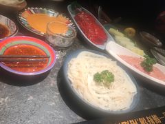 -老牌坊云南鱼豆花火锅(哈西万达店)