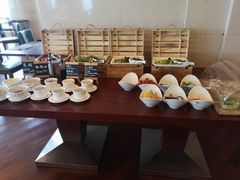 自助调料区-湖景知味西餐厅•自助餐• 轻食(南京金茂威斯汀大酒店)