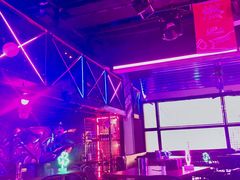 -UP嘻哈酒吧(粉巢店)