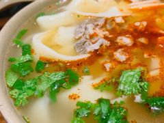 猪肘汤面-亮亮面馆(经六路店)