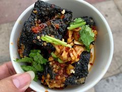 -黑色经典臭豆腐·湖南特产(步行街店)