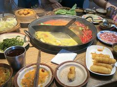 -巴卤社老火锅(财富店)