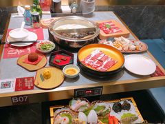 -一绪に寿喜烧(荟聚店)