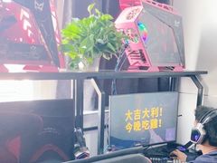 -鹏羽电竞馆(万盛东地铁站店)