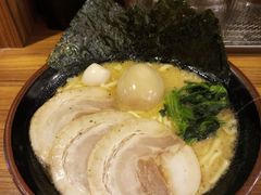 -横浜家系ラーメン壱角家(新宿アルタ裏店)