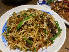 珍馐酱爆六合菜-满园烤鸭·春饼(太原街万达店)