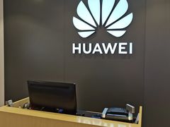 -华为授权体验店(万航渡路)