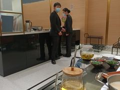 -红鼎豆捞·非遗鲍皇汤火锅(宝丰路店)