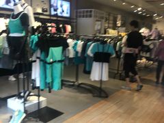 -三福时尚(三峡广场华夏银座店)